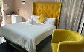 Super Classic Guest House